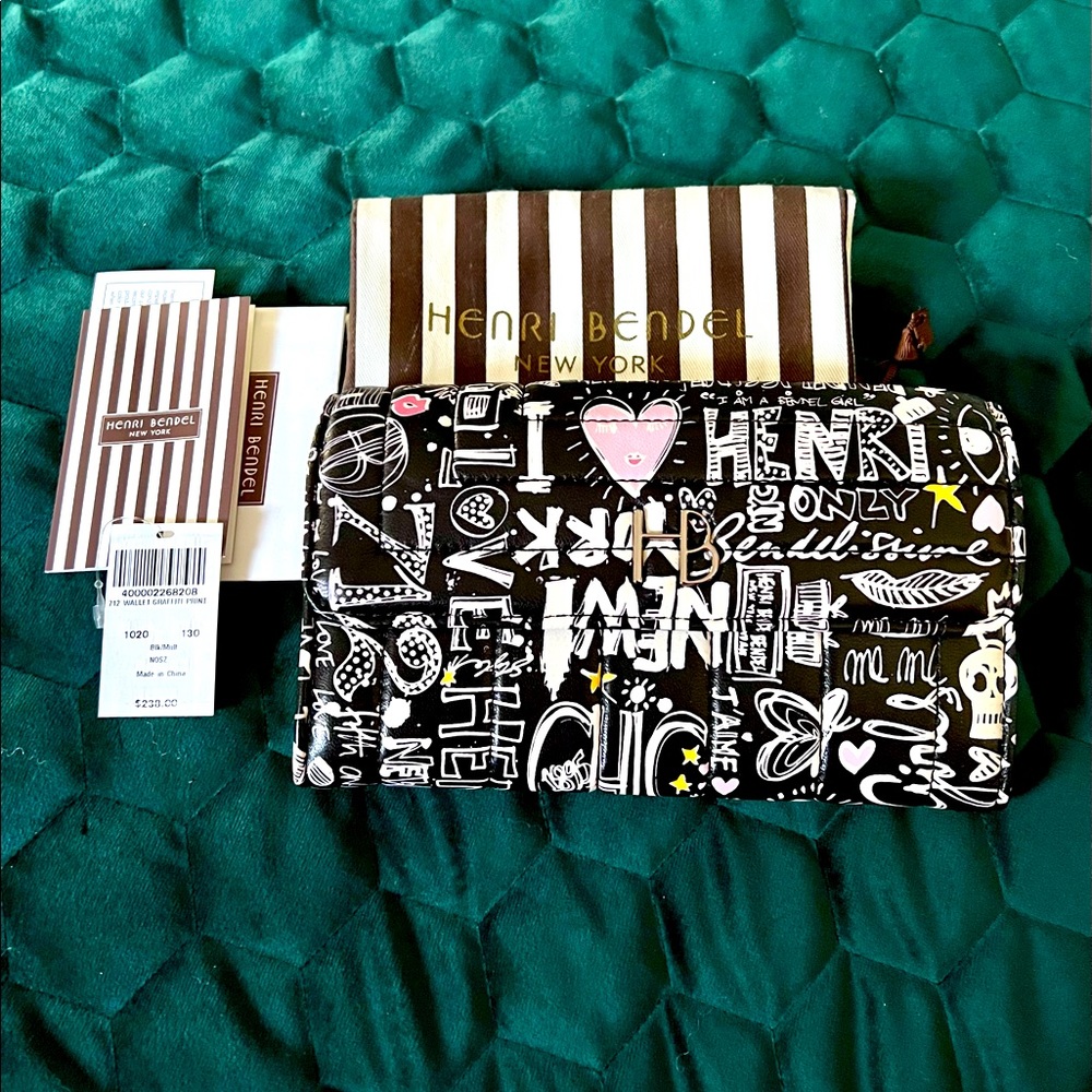 Henri Bendel 712 Graffiti Wallet NWT